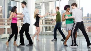 Lees meer over het artikel 7 redenen om salsa te leren dansen
